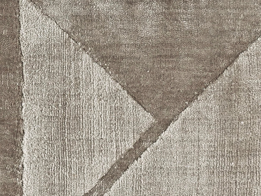 Kavi Rug