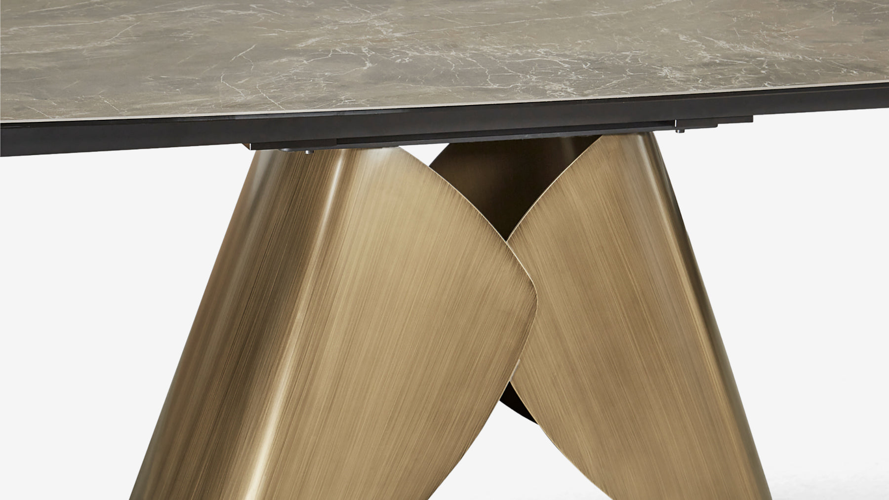 Roma Dining Table